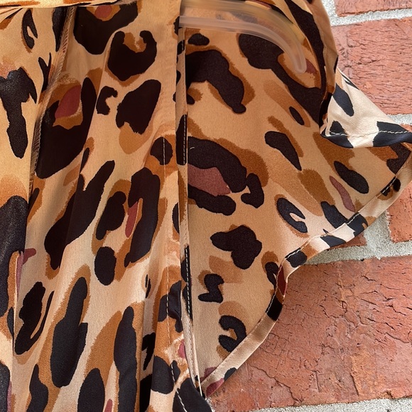 Beautiful Preowned wrap dress size Large animal print lined bottom HYFYE HYFVE - Picture 6 of 11